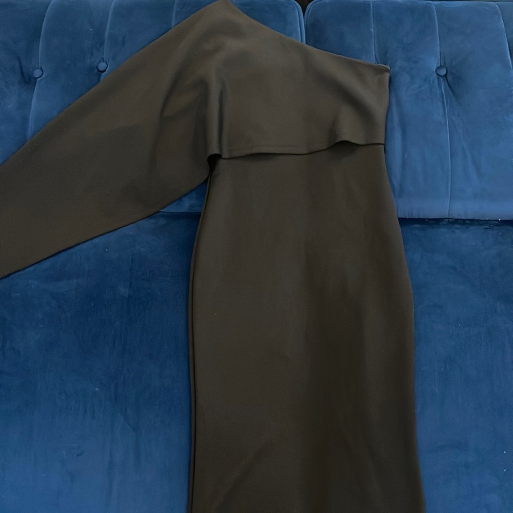 One shoulder dress with flounce top.
